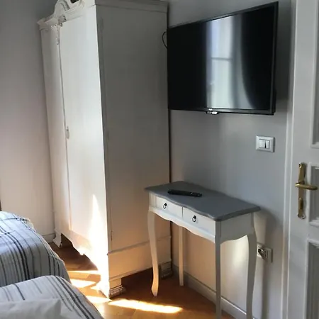 Residenza Degli Artisti - La Maison 4*