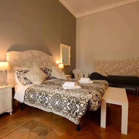 Residenza Degli Artisti - La Maison Vendégház Trieszt