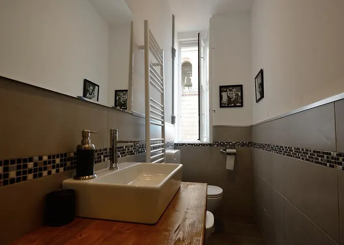 ゲストハウス Le Cupole Di トリエステ