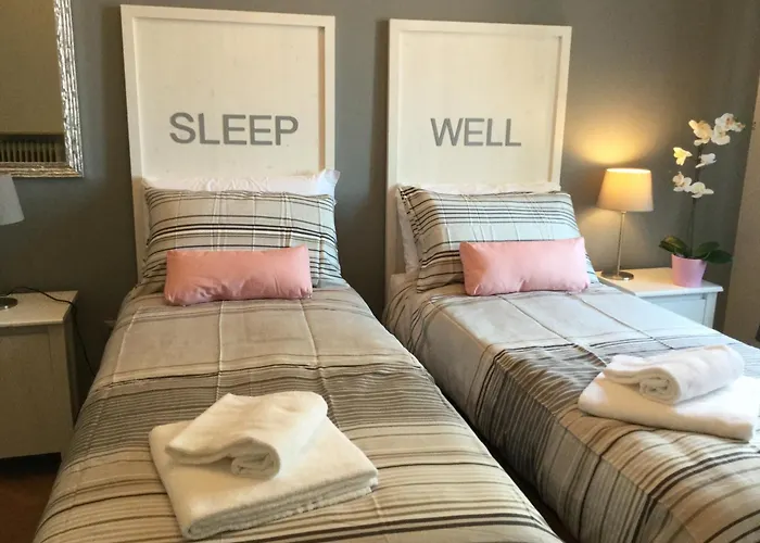 Le Cupole Di ゲストハウス 4*